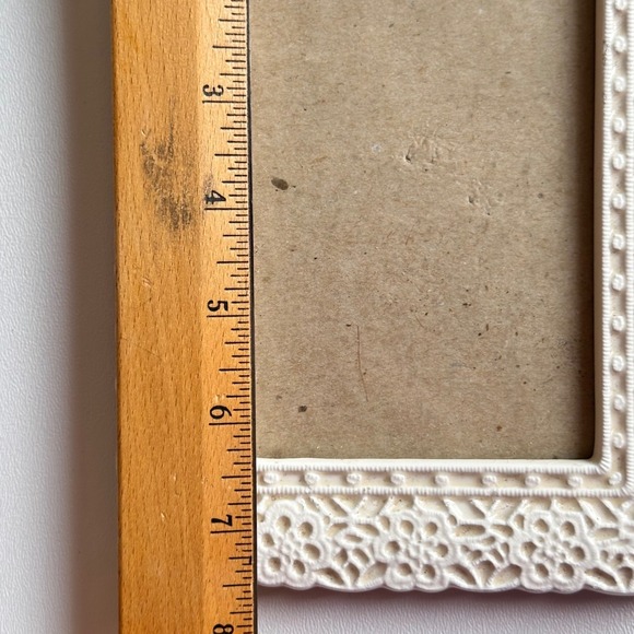VTG Picture Frame White 5x7 Floral Cottagecore French Country Farmhouse Taiwan - Picture 6 of 6